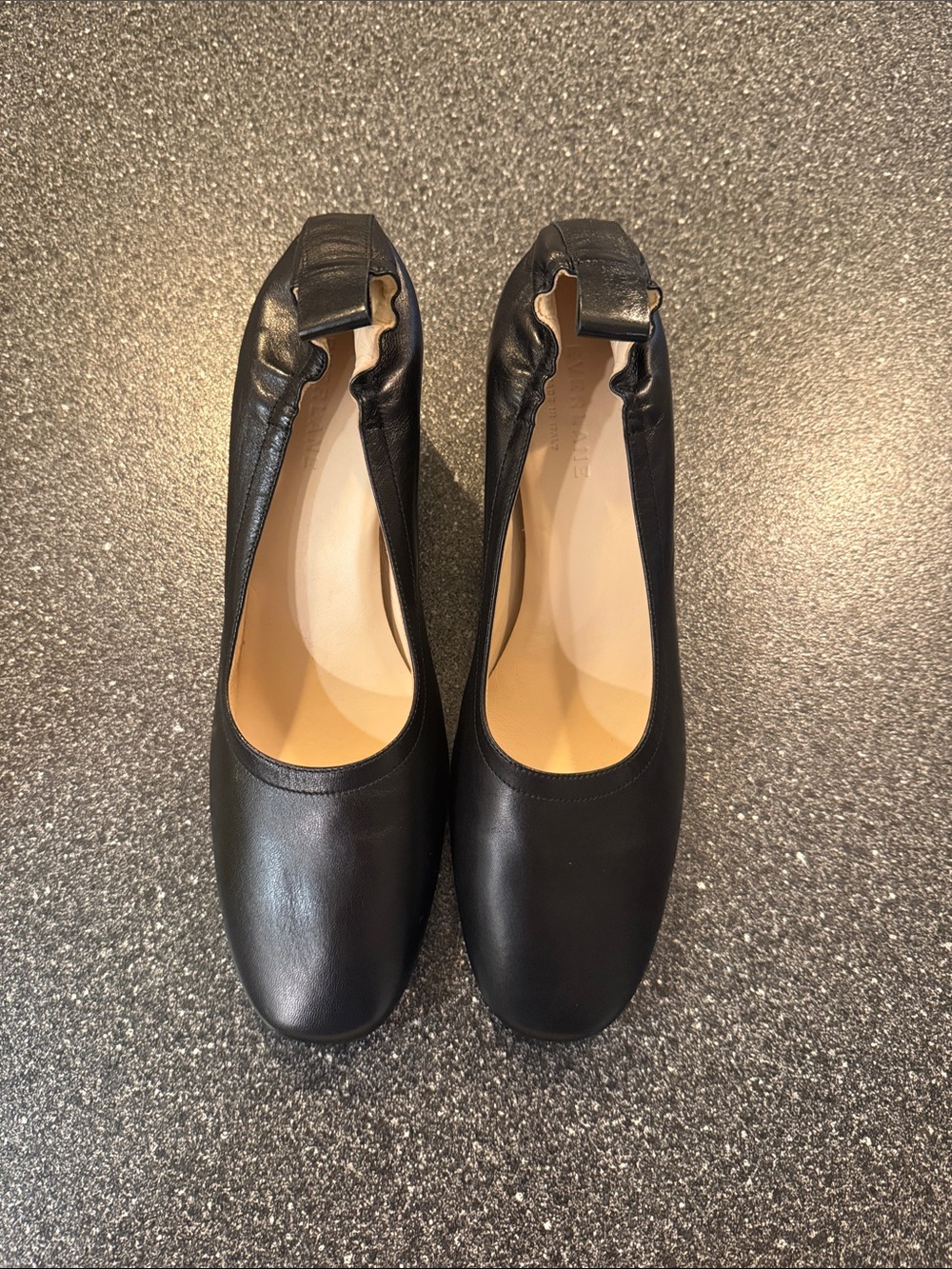 Women’s Like New Everlane Black Leather Heeled Ballet Flats - size 10.5